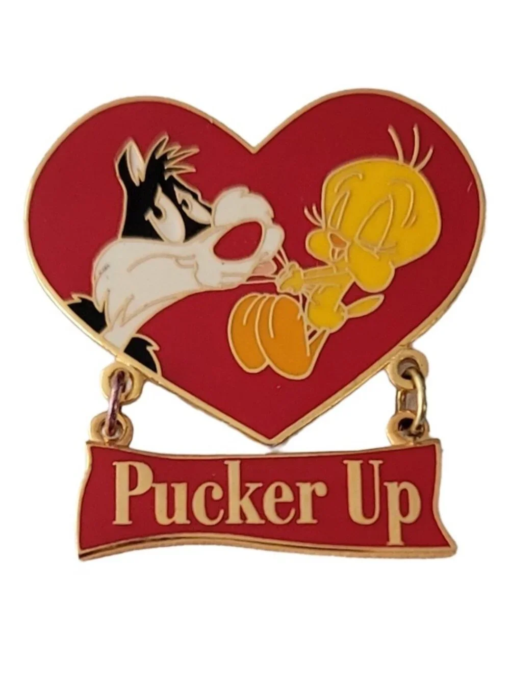 1996 Warner Bros. Looney Tunes Sylvester Tweety Heart Pucker Up Dangle Pin E135